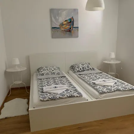 Lägenhet Apartments Novi Vinodolski Novi Vinodolski