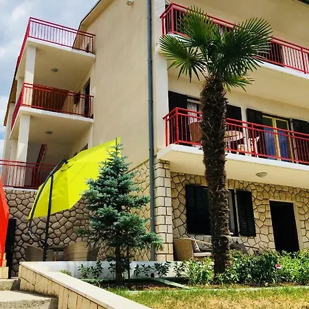 Apartments Novi Vinodolski Lägenhet *
