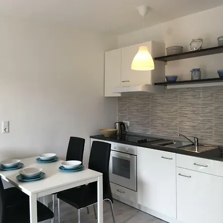 Lägenhet Apartments Novi Vinodolski