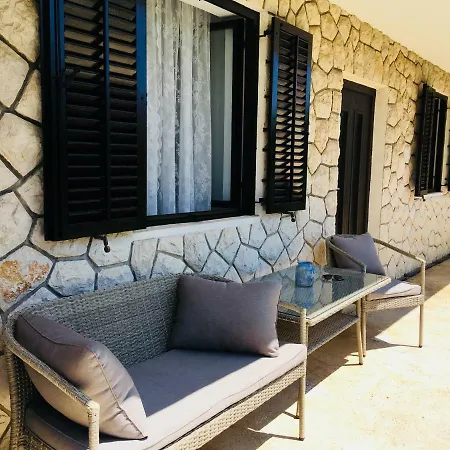 Lägenhet Apartments Novi Vinodolski *