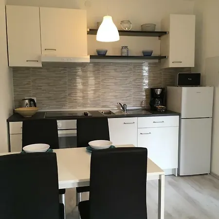 Lägenhet Apartments Novi Vinodolski *