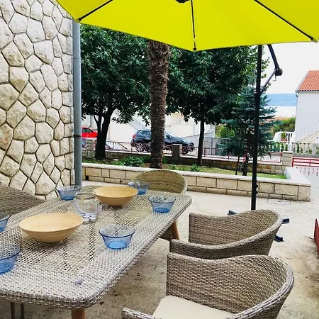 Lägenhet Apartments Novi Vinodolski *