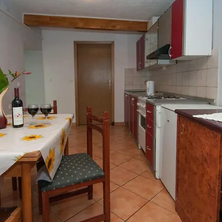 Apartments Lovran Apartment