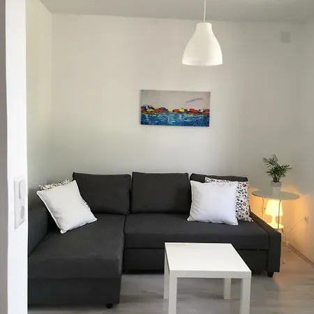 Apartments Novi Vinodolski נובי ווינודולסקי