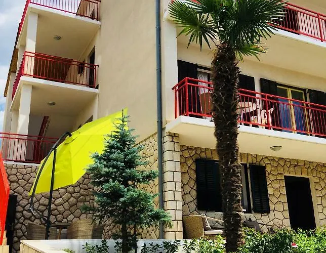 Apartments Novi Vinodolski Lägenhet *