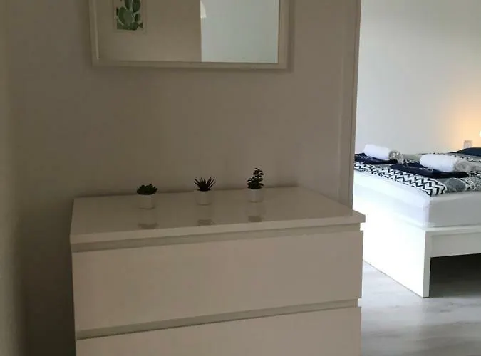 Apartments Novi Vinodolski נובי ווינודולסקי