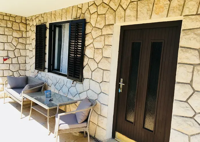 Lägenhet Apartments Novi Vinodolski